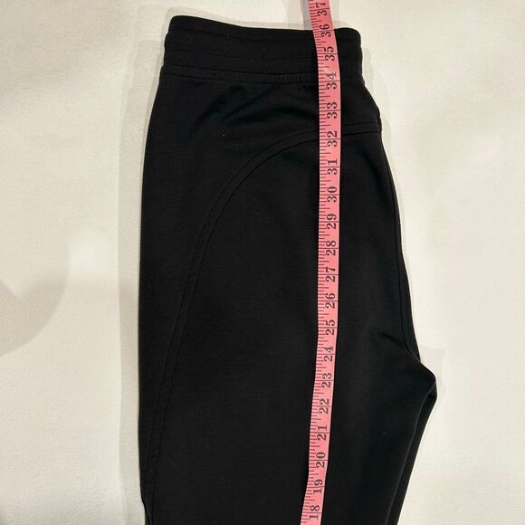 Lululemon Black Joggers Size 6 High Rise Ready to Rulu Dance Studio Pants - Picture 5 of 5